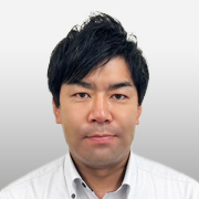 坂 部　敬 一